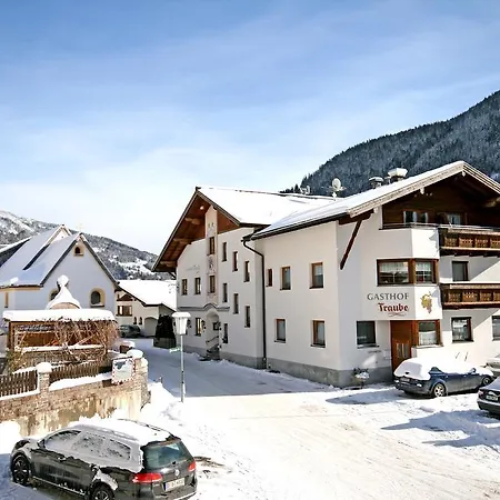 Otel Traube Pettneu am Arlberg