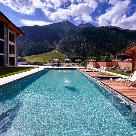 Traube Hotel 3*
