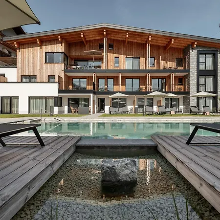 Traube Hotel Pettneu am Arlberg