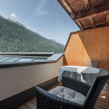 Traube Hotel Pettneu am Arlberg