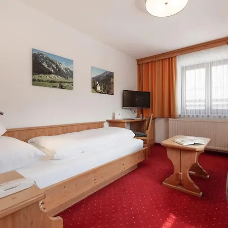 Traube Hotel Pettneu am Arlberg