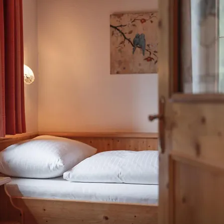 Traube Hotel Pettneu am Arlberg