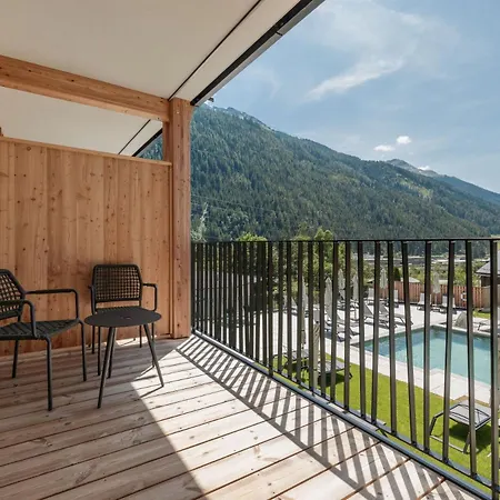 Traube Hotel Pettneu am Arlberg