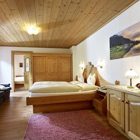 Hotel Traube 3*