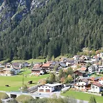 Hotel Traube Отель