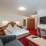 Отель Hotel Traube Петной-ам-Арльберг