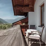 Hotel Traube Отель