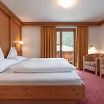 Hotel Traube 3* Петной-ам-Арльберг