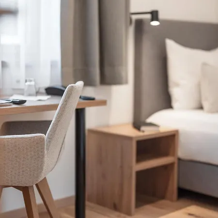 Hotel Traube Петной-ам-Арльберг