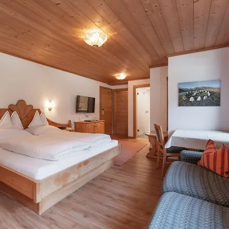 Hotel Traube 3*
