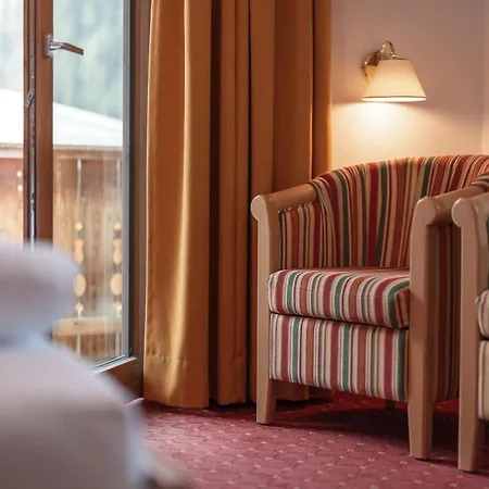 Hotel Traube Петной-ам-Арльберг