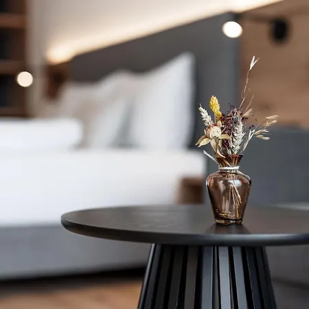 Traube Hotel Pettneu am Arlberg