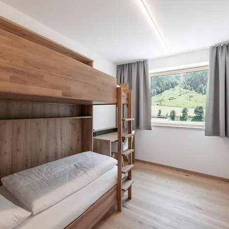 Traube Hotel Pettneu am Arlberg