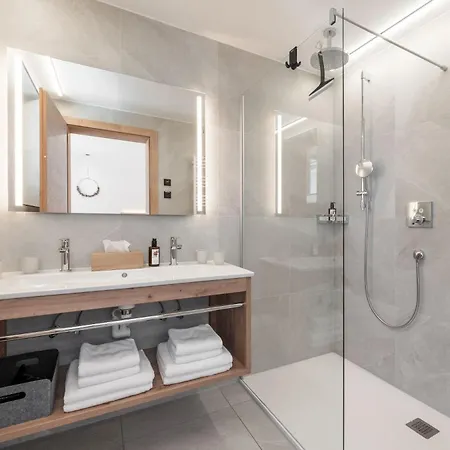 Hotel Traube Отель